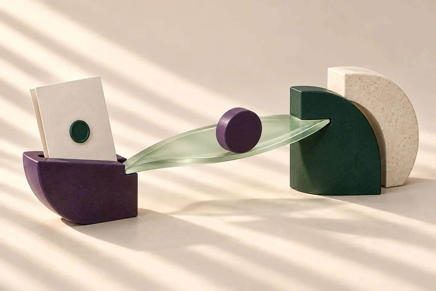 Un dossier passe d’un espace violet à un système de production vert par un pont de verre.